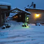 Hotel River 2*