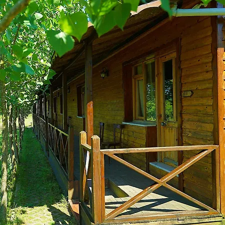 Hotel River 2*