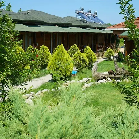 River Hotel 2*